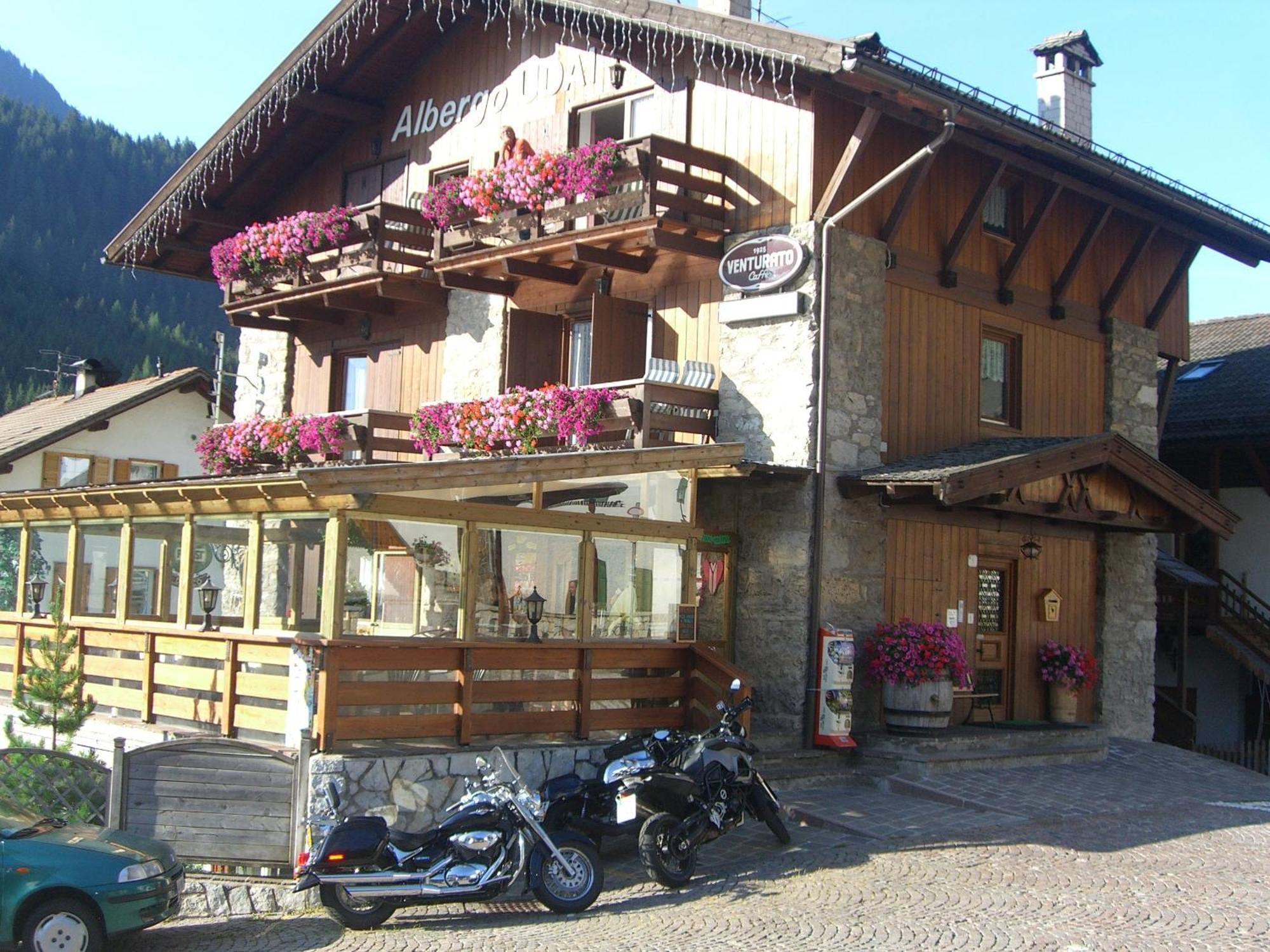 Garni Val Udai Hotel Mazzin Luaran gambar